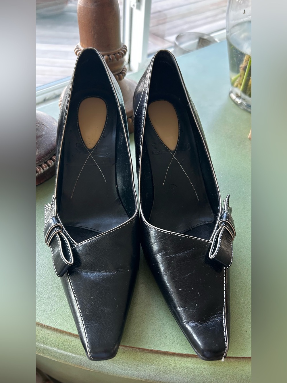 Liz Claiborne Flex Kip Black Leather Bow Kitten Heel Pumps 8.5M
